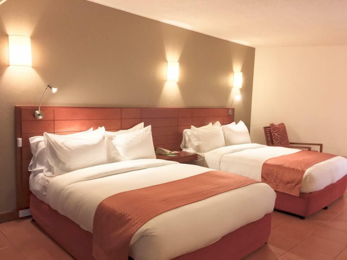 Holiday Inn & Suites Port Moresby By Ihg Porto Moresby Exterior foto